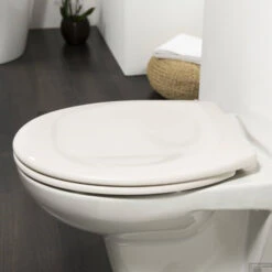 Toiletzitting Tiger Ventura Softclose Duroplast Pergamon -Badkamerwinkel 4008912514468 toiletzitting tiger ventura softclose duroplast pergamon sfeer4