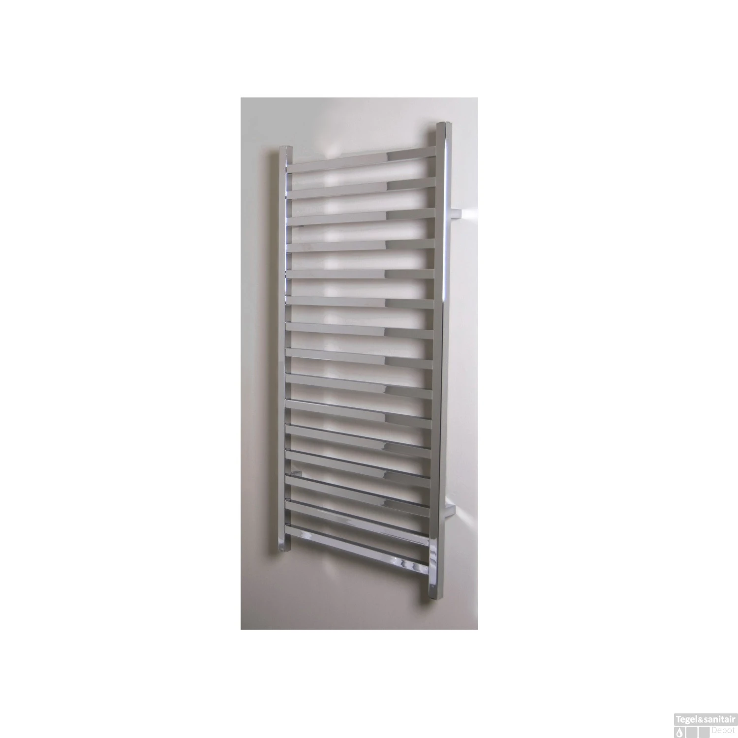 Radiator Sanicare Specials Design 'Qubic' 565 Watt Inclusief Ophanging 60x126,4 Cm Chroom