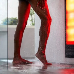 Sunshower Deluxe Black UV En Infrarood Inbouwapparaat 32x187x16 Cm Aluminium Zwart -Badkamerwinkel sunshower ir spier sport 0319